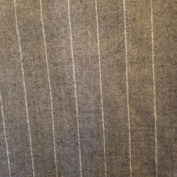 Oscar Pinstripe Wool Pencil Skirt with Chain Link Detail, Grey, Size 8, NWT - Picture 7 of 7